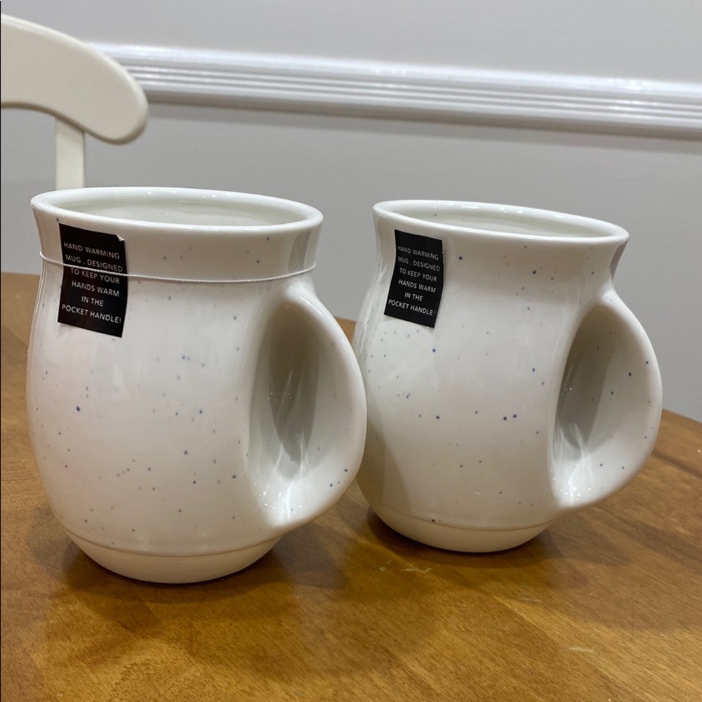 NWT.  Set of 2, Dwell Studios, 20oz., ceramic mugs.